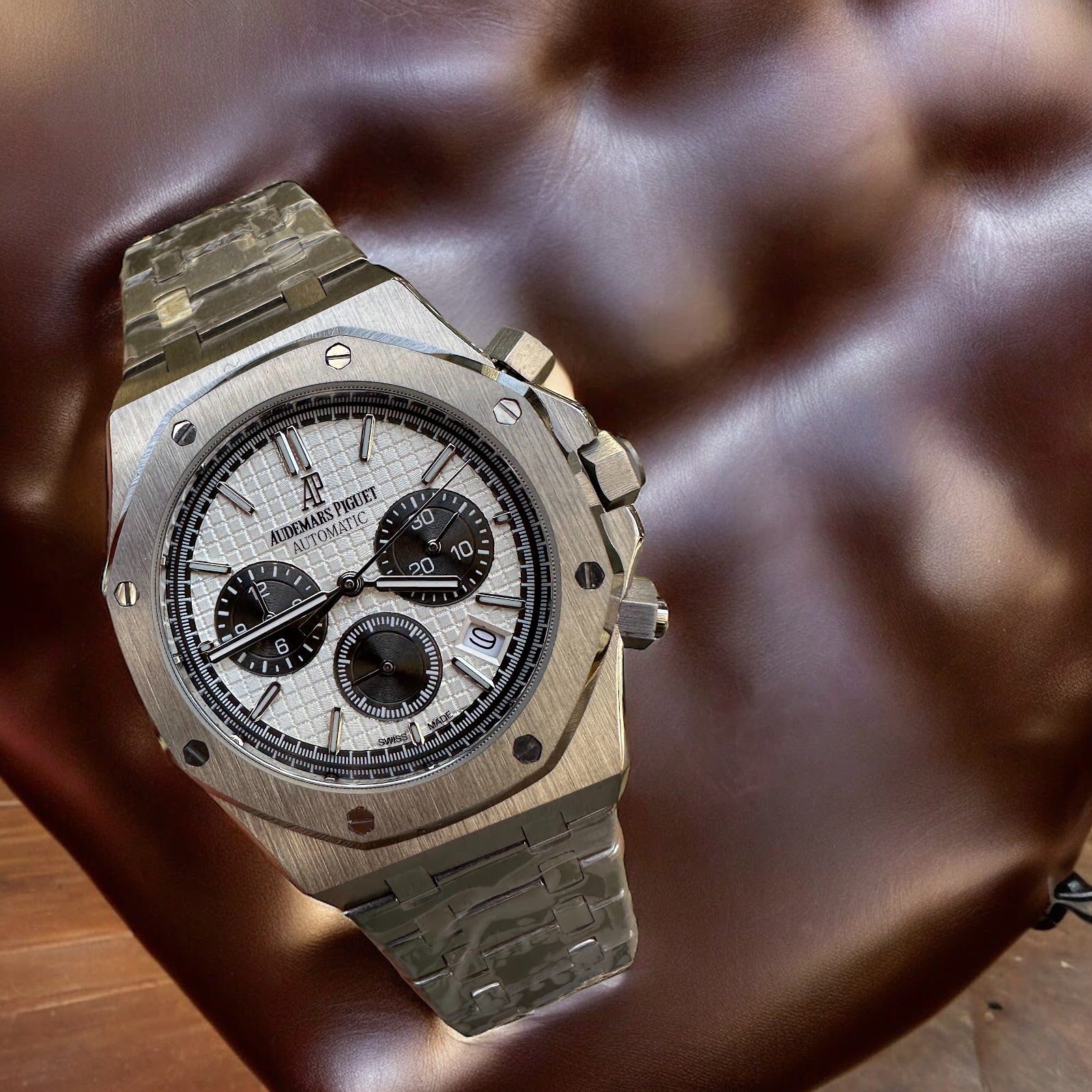 Audemars Piguet Royal Oak Chronograph Silver White Black Dial